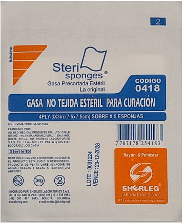 Gasa No Tejida Estéril 4 Ply 3” x 3” (7.5cm x 7.5cm) ref 0418 – Paquete x 50 sobres (5 gasas c/u)