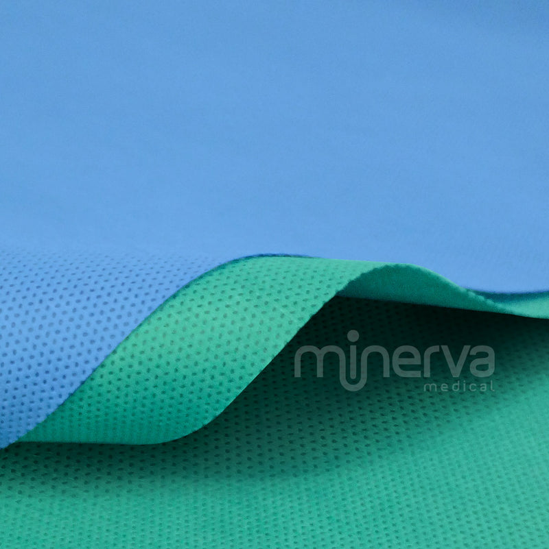 Envolvedera Two Color, CH500 137 x 137 cm / 96 Pliegos Sencillos Termosellados para un Total de 48 Pliegos dobles por Caja. Caja x 96 pliegos sencillos Ref. CH5G0054 - Cardinal Health